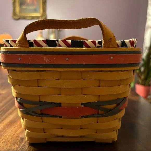Longaberger 2000 All American Sparkler Basket, liner, and protector - Picture 7 of 13